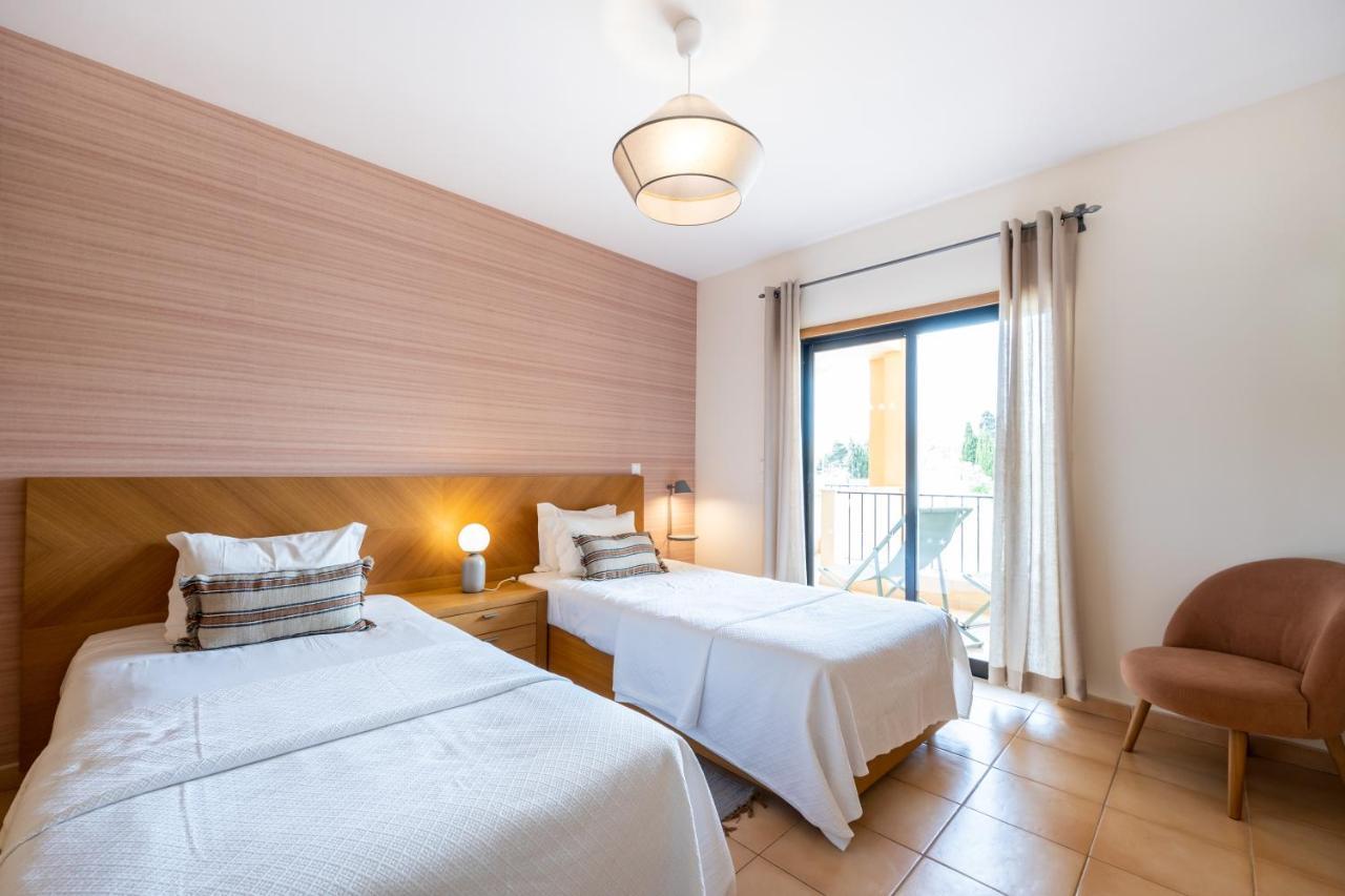 Aum Praia Da Luz Resort Apartment Exteriör bild