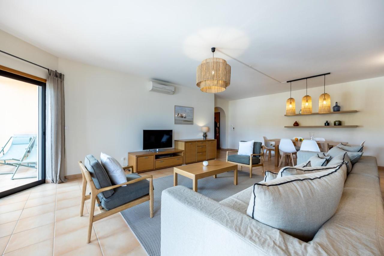 Aum Praia Da Luz Resort Apartment Exteriör bild